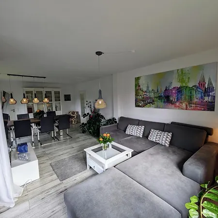 Top Class Ferienwohnung Im Herzen Von Sandkrug Hatten